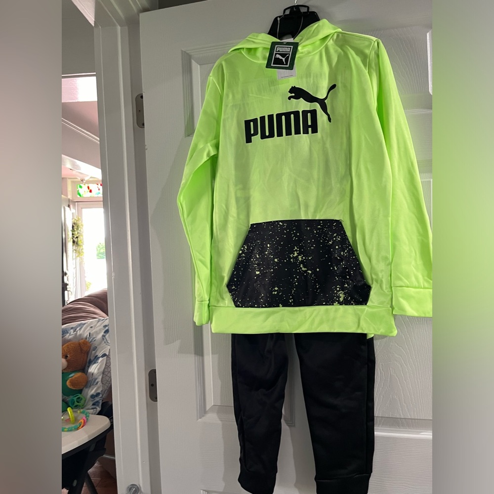 Puma 2 Piece Youth Size Large Active‎ Wear New W/Tags Fizzy Apple Green W…